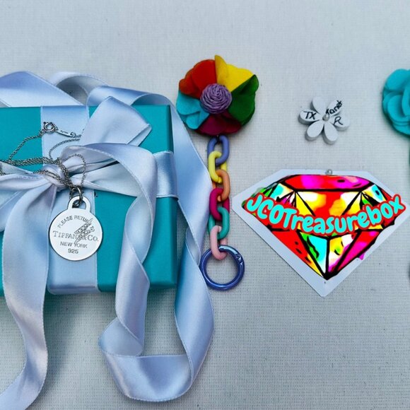 Tiffany & Co LARGE Diamond Lightening Bolt Round Necklace in Silver - Picture 3 of 5